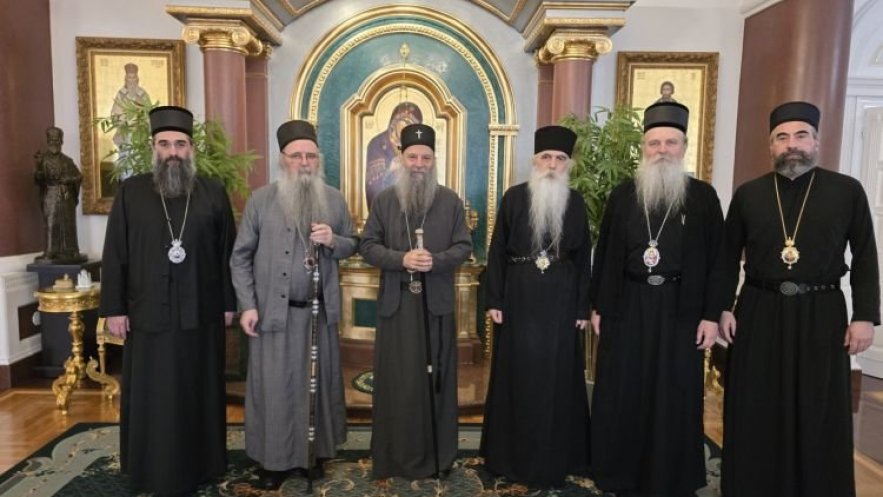 Патријарх Порфирије председавао седницом Светог Архијерејског Синода у Бијељини