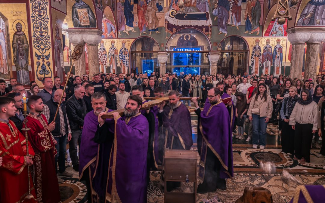 Саборни храм у Подгорици: Јутрење Великог петка са читањем дванаест јеванђеља о страдању Христовом