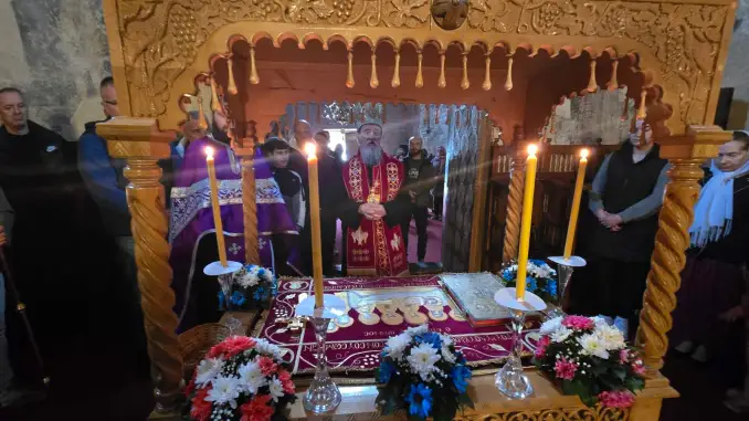 Митрополит Атанасије на Велики петак: Данашњи дан је једно дубинско огледало