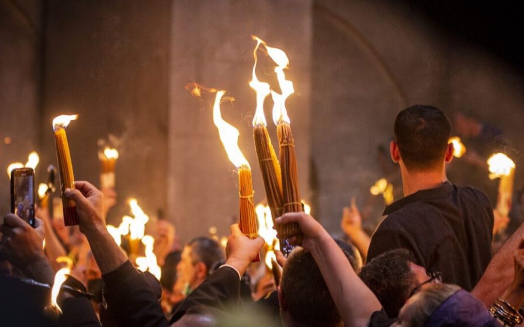 Благодатни огањ са Христовог гроба и ове године у Храму Светог Саве у Београду