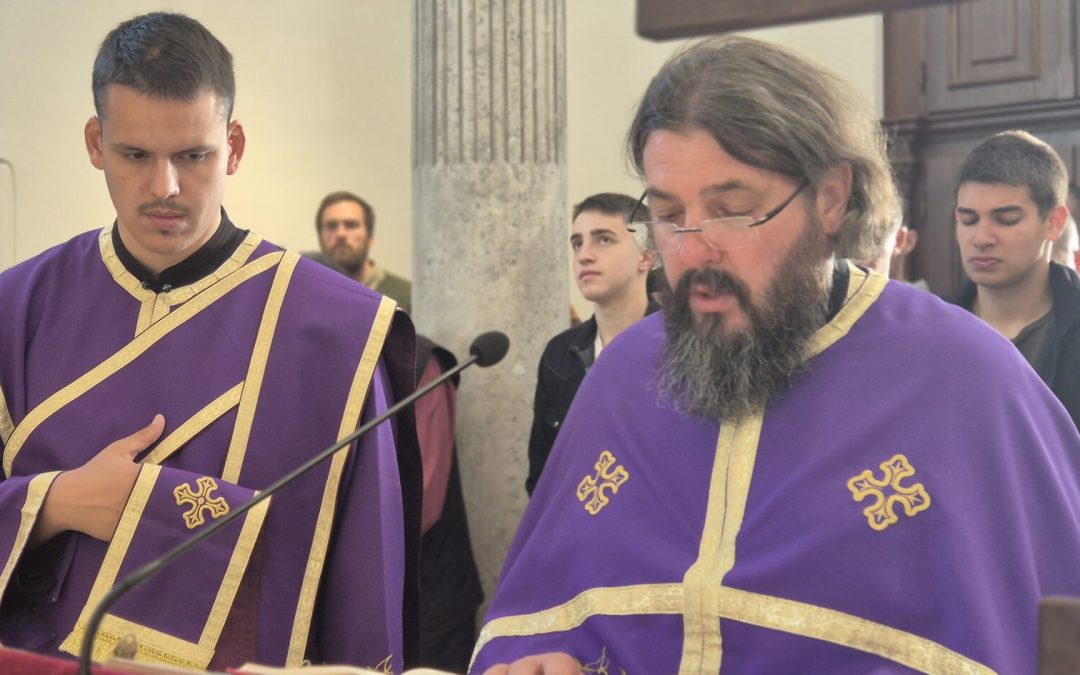 Богослужења Великог петка у Херцег Новом