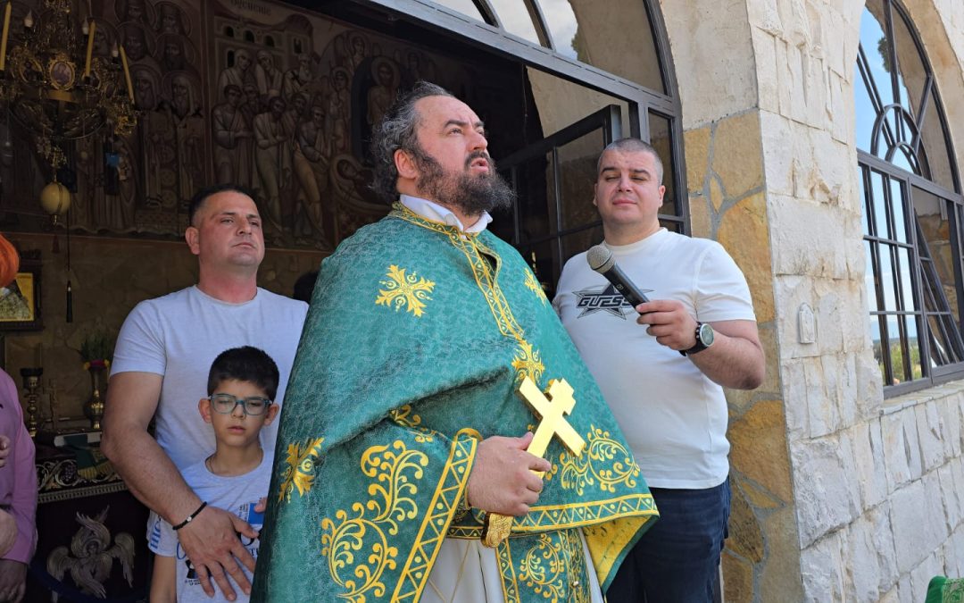 Празник Педесетнице у манастиру Дајбабе
