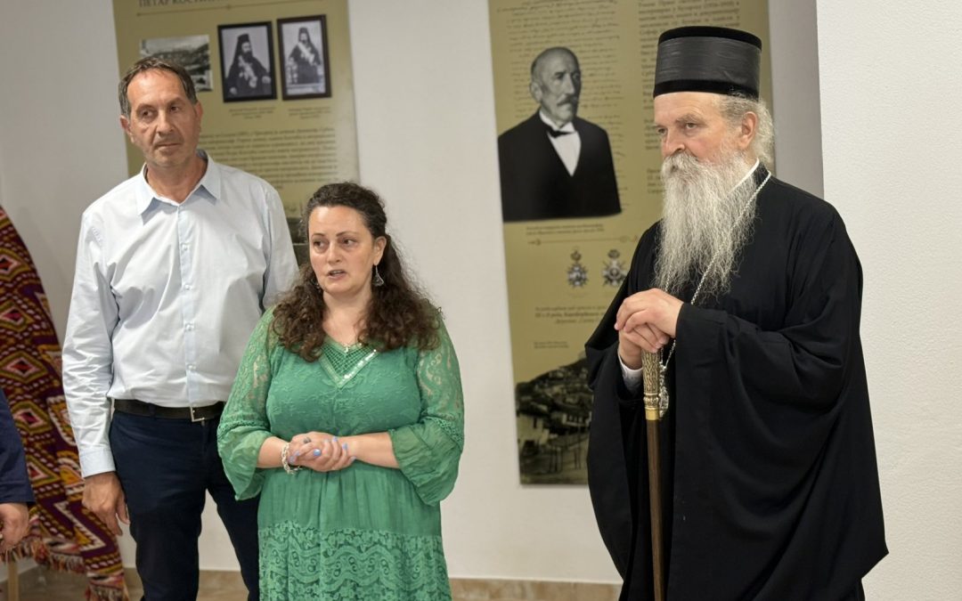 Митрополит Теодосије посетио Клуб уметности Призрен