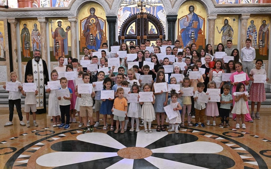 Додијељена свједочанства полазницима барске школе вјеронауке