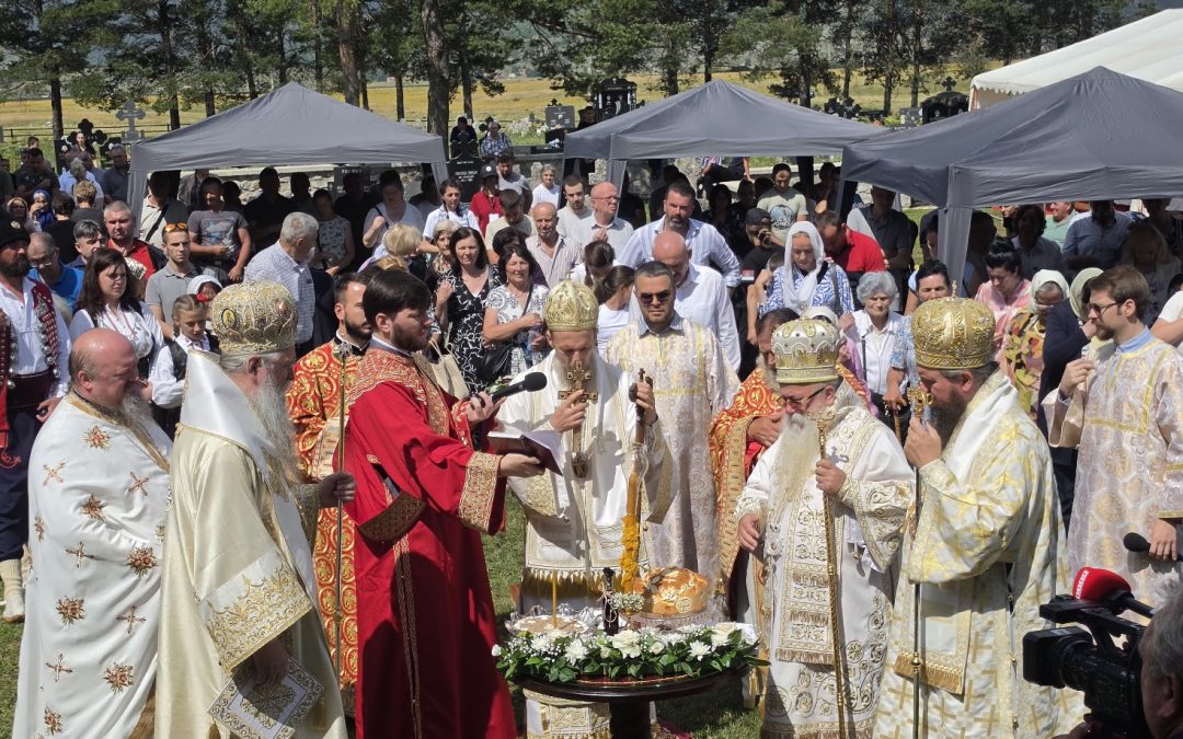 Свеепархијски сабор свештеномученика дабробосанских: Да памтимо заслуге наших предака и у ту ризницу унесемо своје дарове