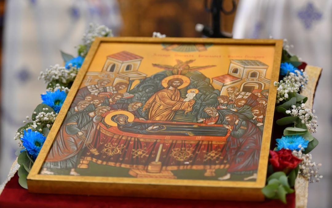 Митрополит Амфилохије: Појмо пјесму Мајци Живота