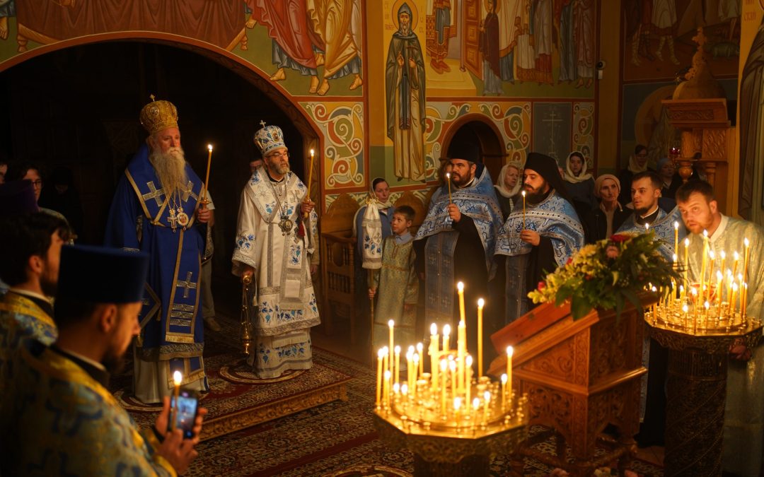 Митрополит Јоаникије началствовао свеноћним бденијем у манастиру у Звјеркима