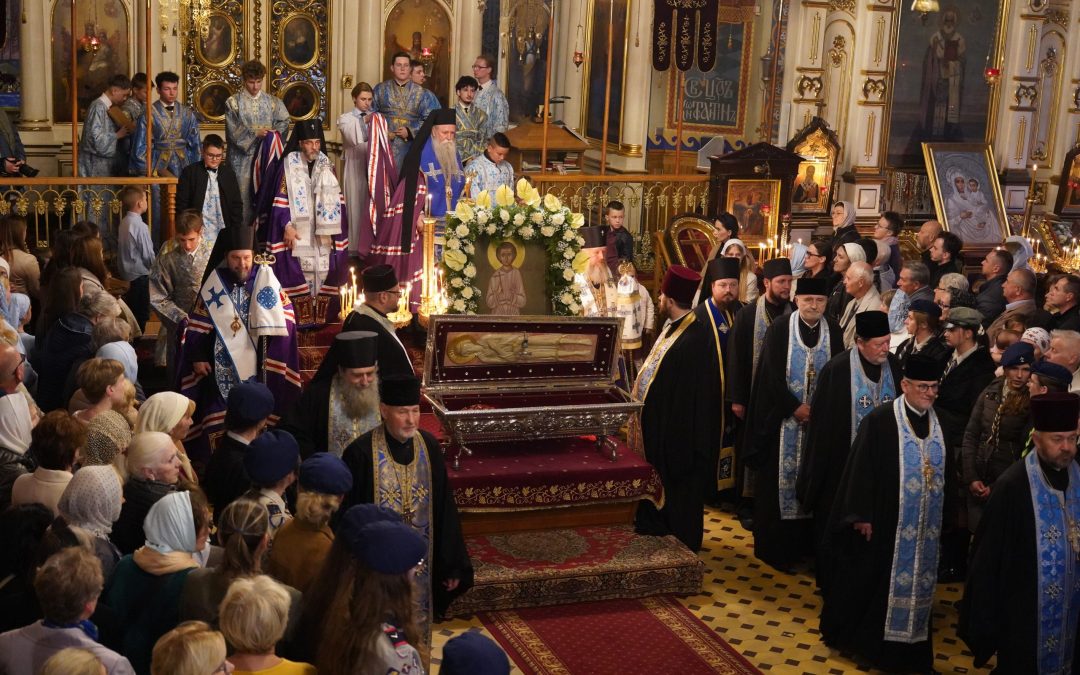 Митрополит Јоаникије началствовао свеноћним бденијем у катедралном Храму Св. Николаја у Бјалистоку